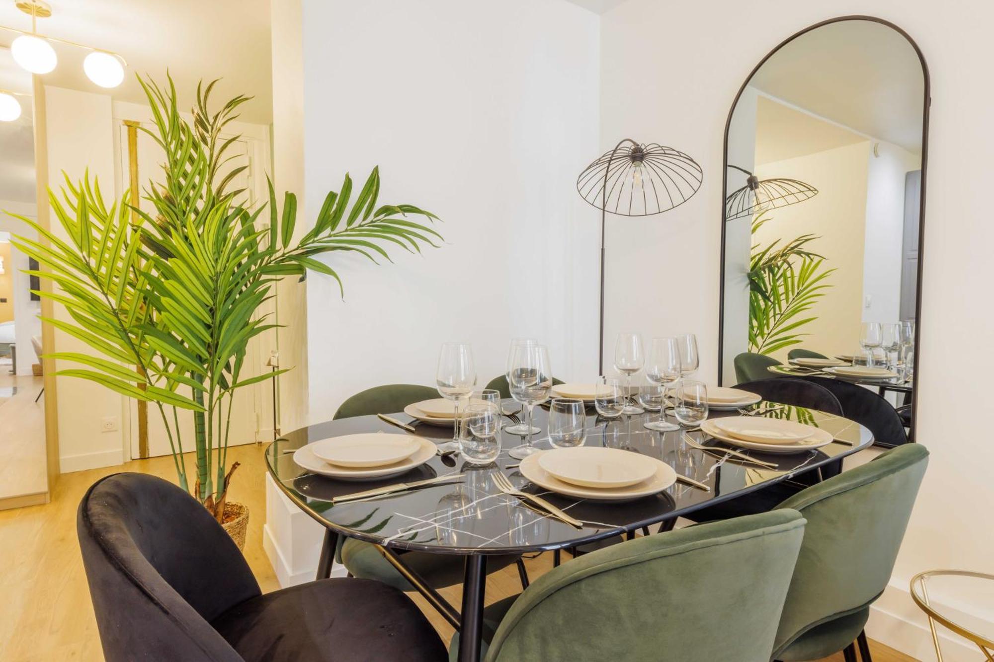 Appartement Superb With Patio 6p-2bdr - Opera Grands Boulevards